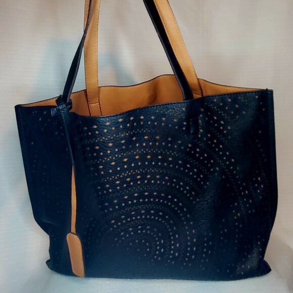 The bag - Picture 2 of 6